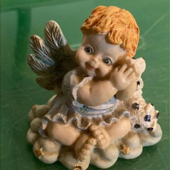 Sweet little cherub Kitch figurine - Picture 1 of 4